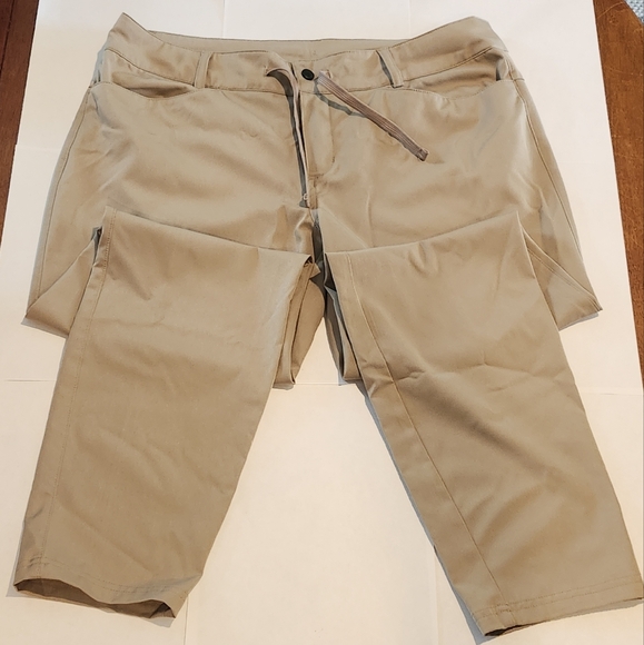 Magellan Outdoors Tan Straight Leg Pants - Picture 1 of 3